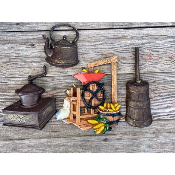 Vintage Cast Metal Kitchen Wall Decor Farmhouse Chippy - Picture 14 of 14